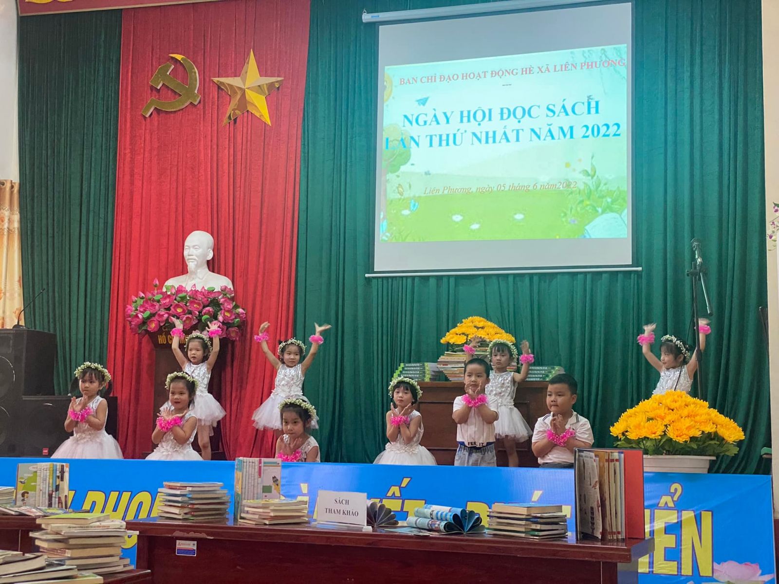 Thành đoàn Hưng Yên phối hợp tổ chức Ngày hội đọc sách lần thứ nhất năm 2022 "nuôi dưỡng tình yêu sách và văn hoá đọc cho thanh thiếu nhi”