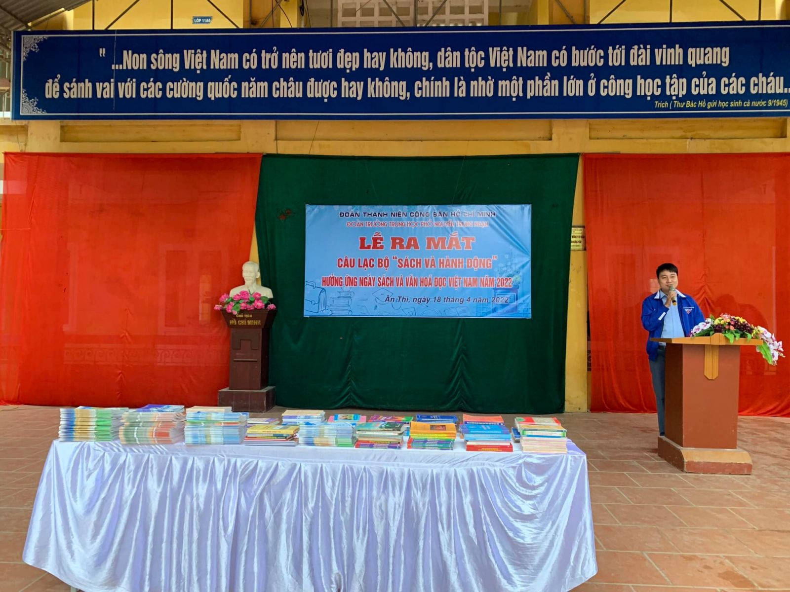 Huyện đoàn Ân Thi tổ chức ra mắt CLB Sách và hành động trường THPT Nguyễn Trung Ngạn