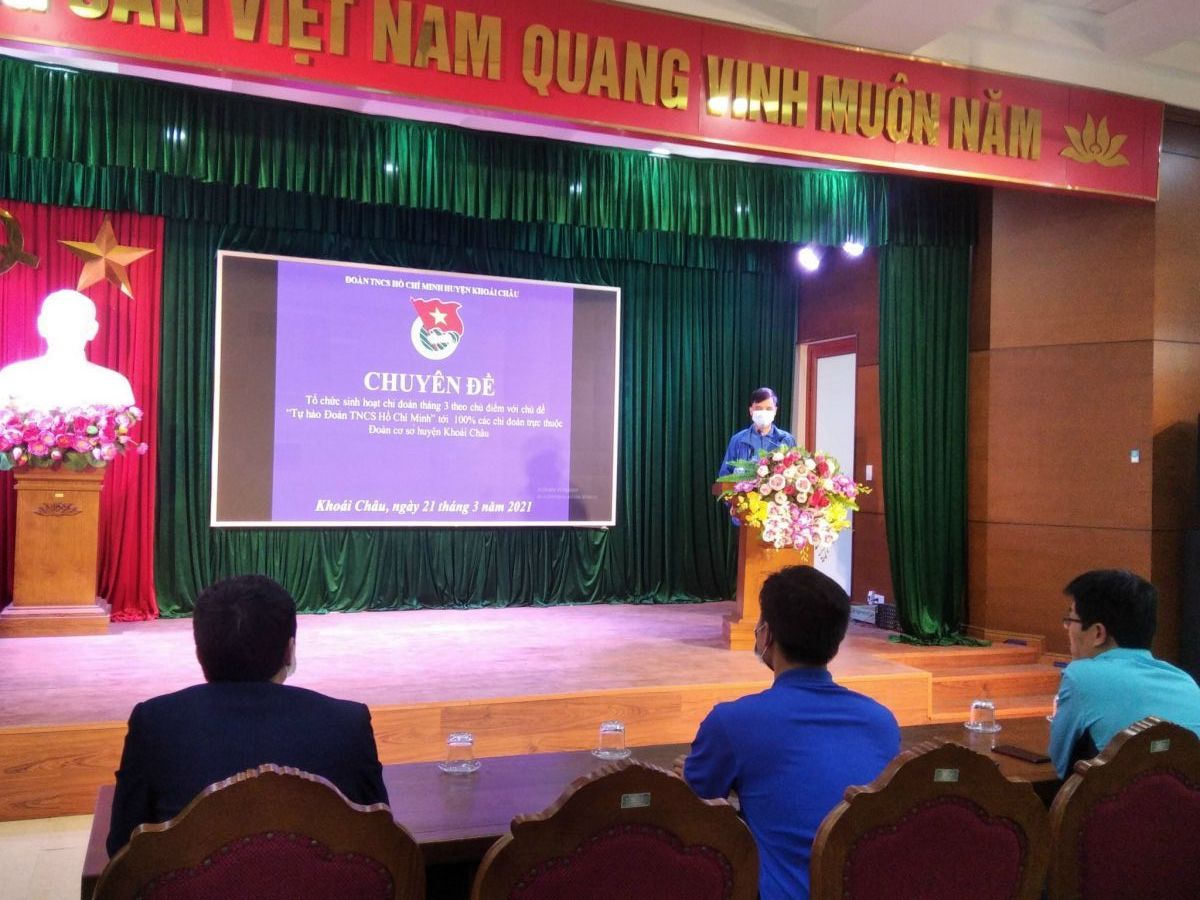 Khoái Châu đồng loạt tổ chức sinh hoạt Chi đoàn chủ điểm tháng 3: “Tự hào Đoàn viên TNCS Hồ Chí Minh”