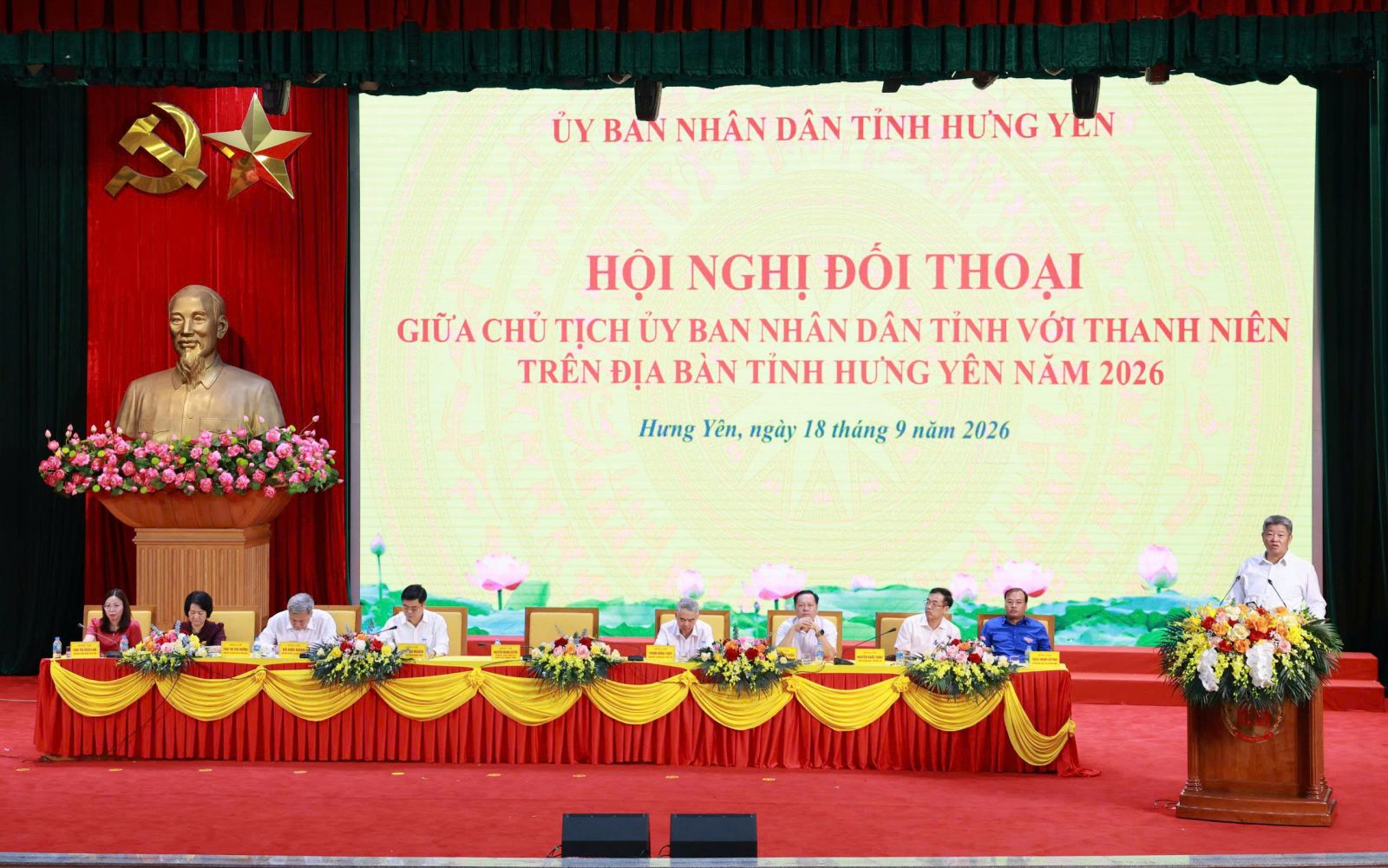 Chủ tịch UBND tỉnh Hưng Yên Nguyễn Mạnh Quyền đối thoại với thanh niên trên địa bàn tỉnh năm 2026