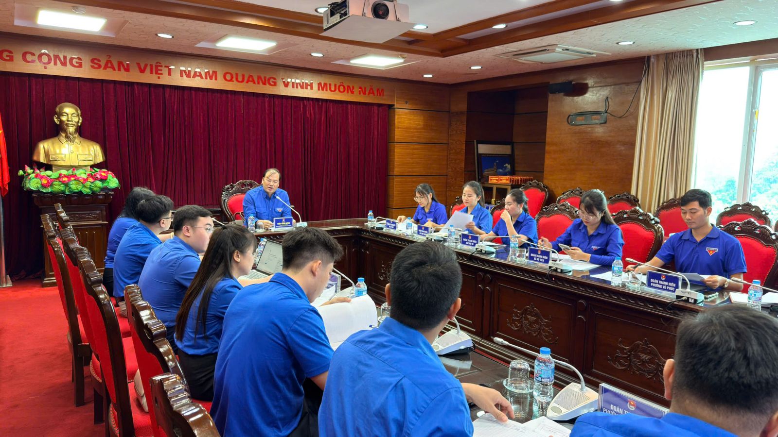 Bí thư Tỉnh đoàn Hưng Yên Thiệu Minh Quỳnh trực tiếp làm việc với 19 cơ sở Đoàn
