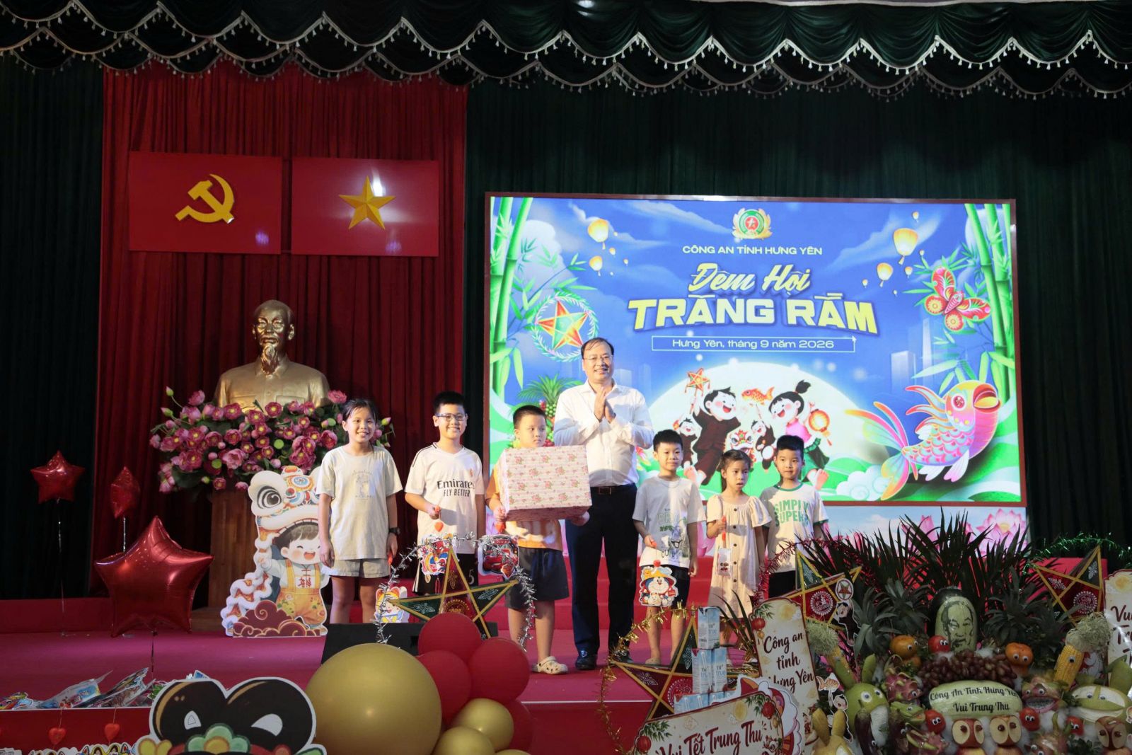 Công an tỉnh Hưng Yên tổ chức “Đêm hội Trăng rằm” năm 2026 cho hơn 500 thiếu nhi