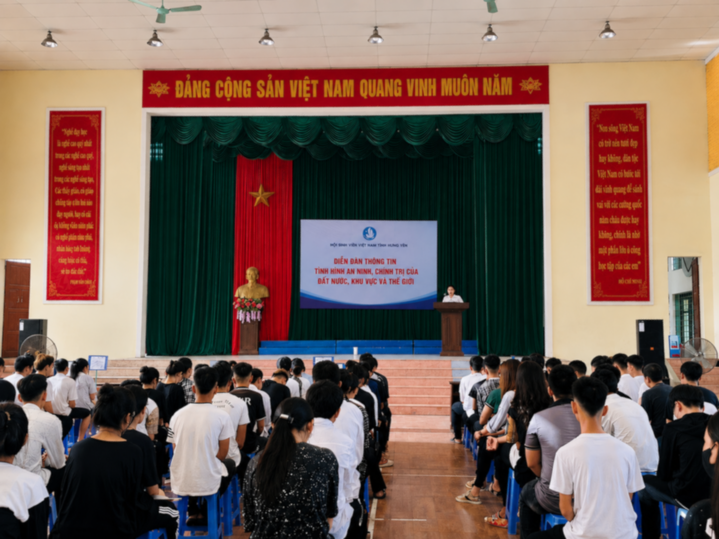 Hội Sinh viên Việt Nam tỉnh Hưng Yên tổ chức Diễn đàn thông tin về tình hình an ninh, chính trị của đất nước, khu vực và thế giới