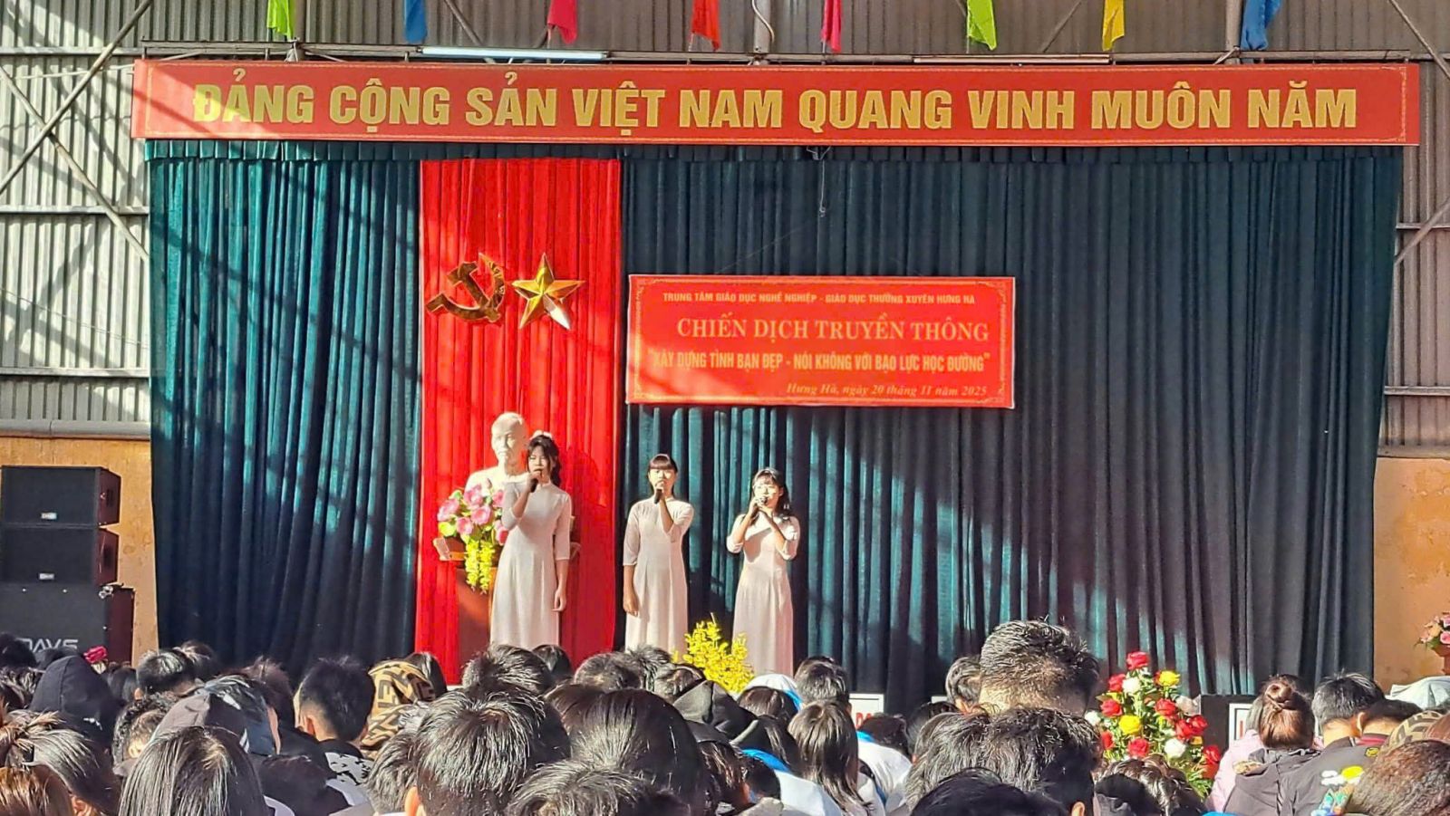 Đoàn Trung tâm GDNN - GDTX Hưng Hà: Nuôi dưỡng cảm xúc tích cực trong học sinh.