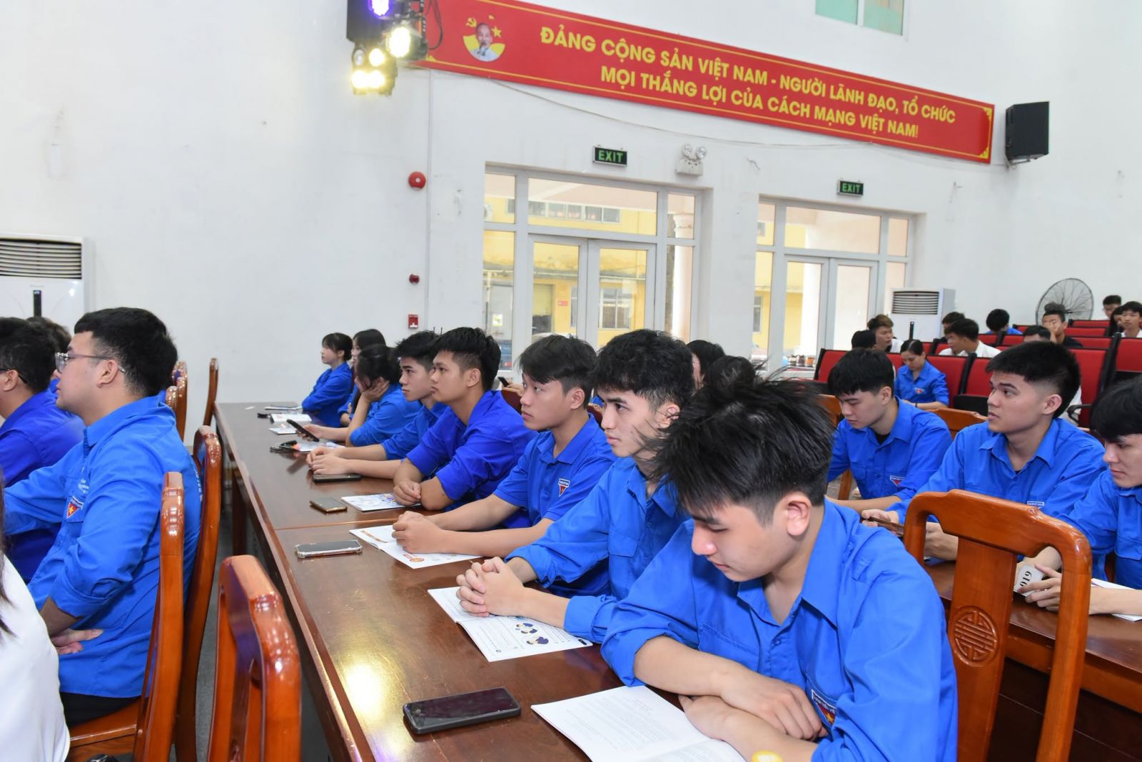 Hơn 300 đoàn viên, thanh niên tham gia Chương trình ra quân Chiến dịch tình nguyện Mùa hè xanh năm 2026