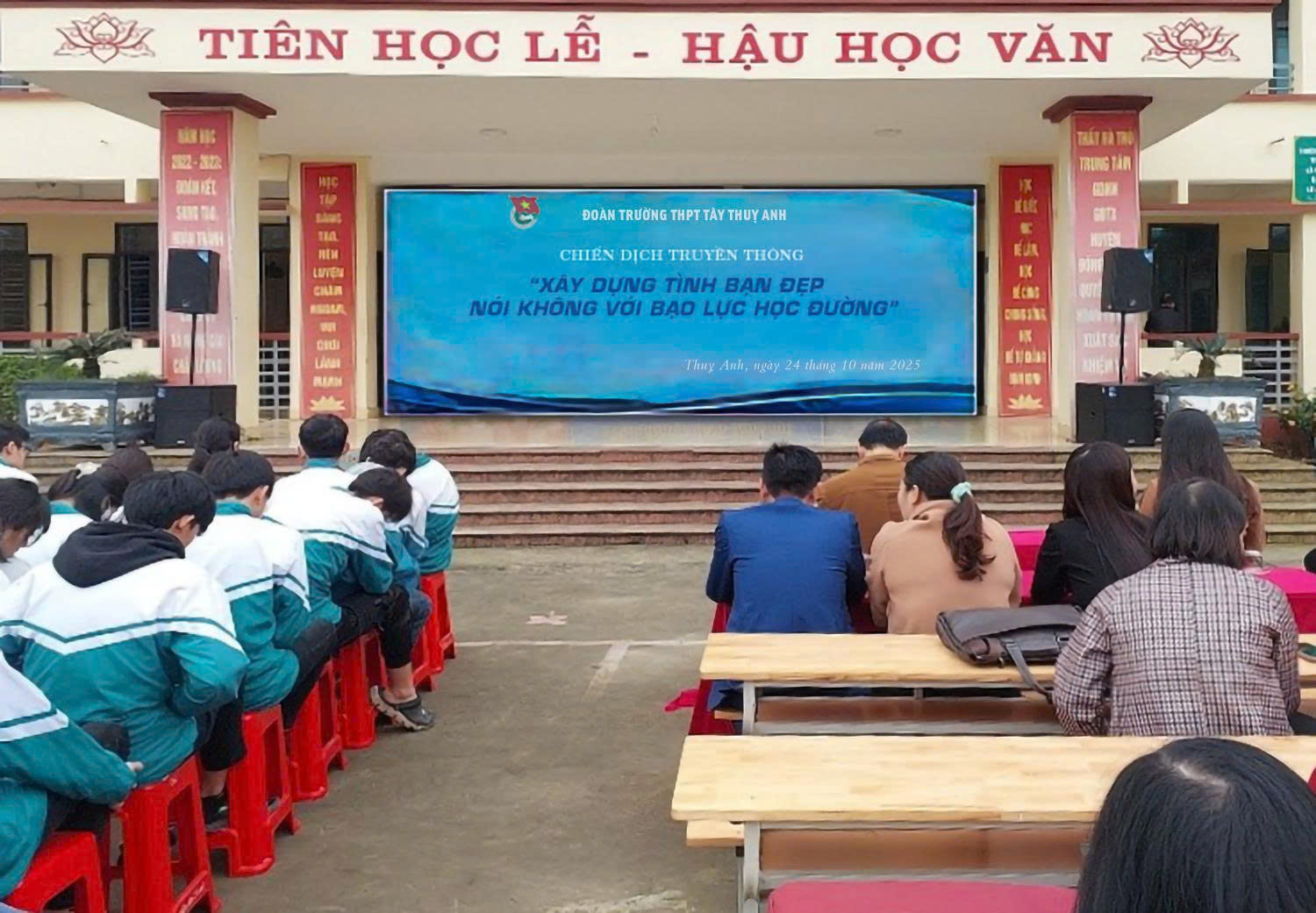 Đoàn trường THPT Tây Thụy Anh tổ chức Chiến dịch “Xây dựng tình bạn đẹp, nói không với bạo lực học đường”