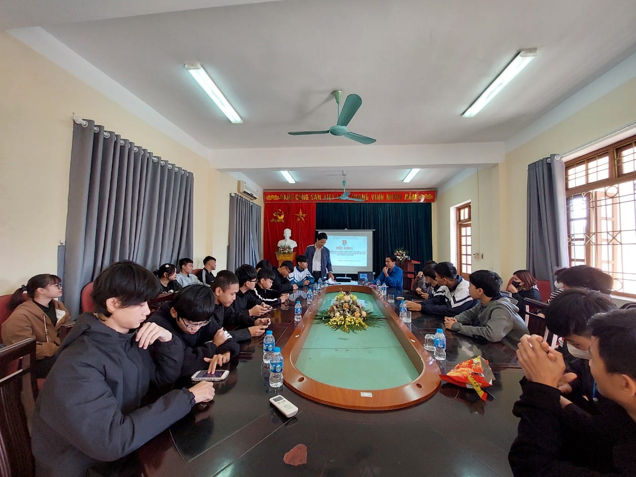 Đoàn trường Cao đẳng Kinh tế kỹ thuật Tô Hiệu tổ chức Hội nghị học tập, quán triệt, tuyên truyền phổ biến Nghị quyết năm 2023