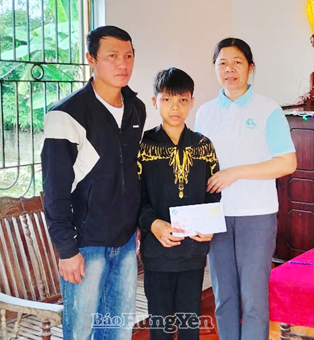 Nữ đảng viên hết lòng với công tác nhân đạo, từ thiện
