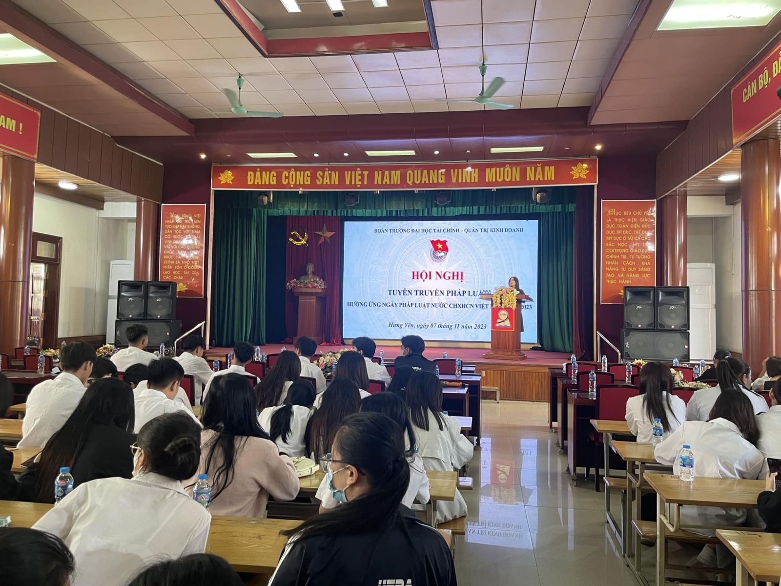 Đoàn trường Đại học Tài chính-Quản trị kinh doanh tổ chức Hội nghị tuyên truyền về pháp luật và hưởng ứng Ngày pháp luật Việt Nam năm 2023