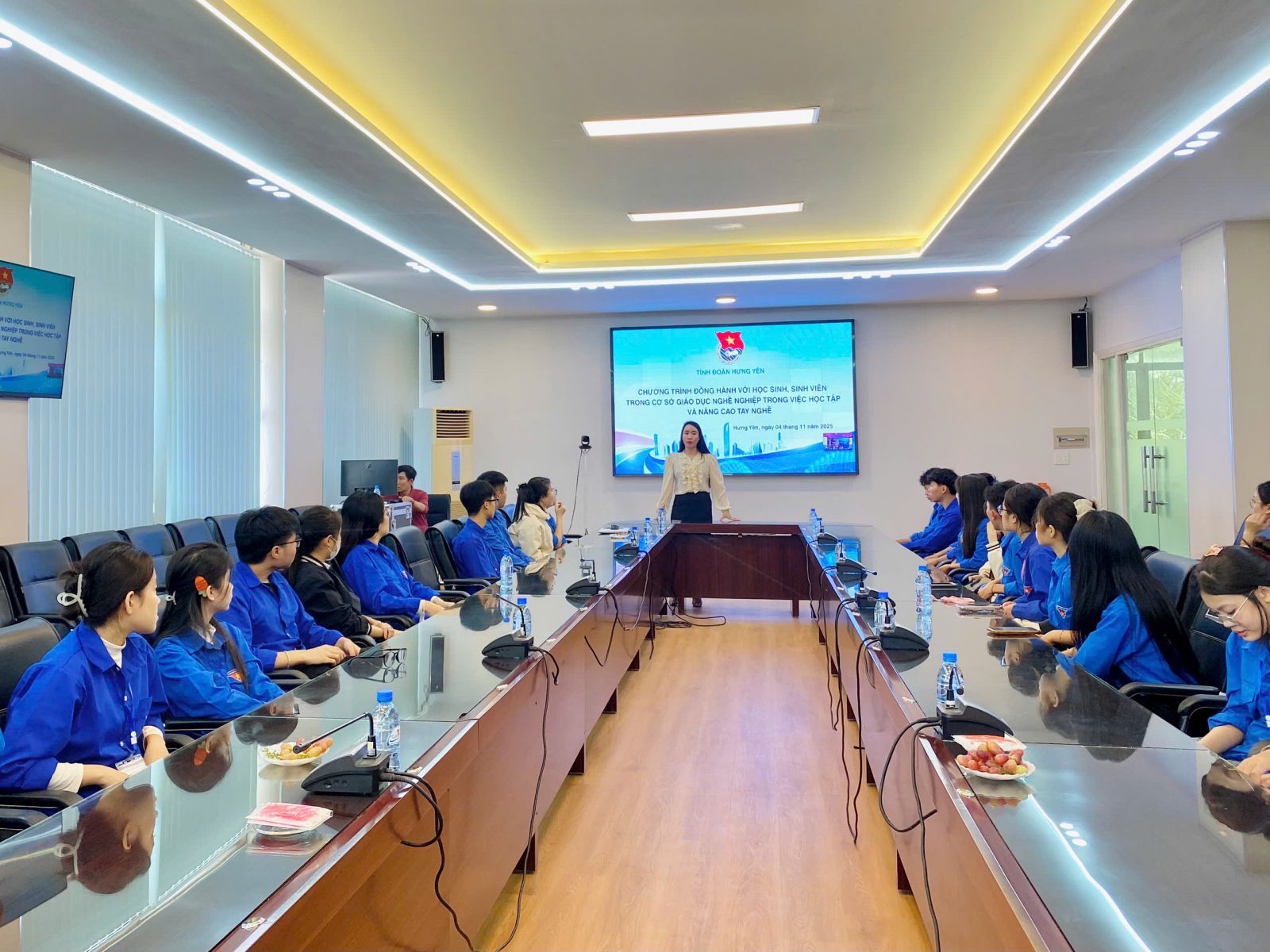 ĐẠI HỌC THÁI BÌNH: THIẾT THỰC TỔ CHỨC HOẠT ĐỘNG ĐỒNG HÀNH CÙNG HỌC SINH, SINH VIÊN TRONG CÁC CƠ SỞ GIÁO DỤC NGHỀ NGHIỆP HỌC TẬP, NÂNG CAO TAY NGHỀ