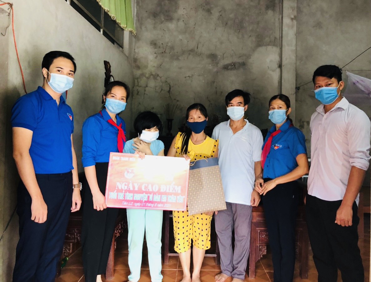 Hưng Yên: hưởng ứng Ngày cao điểm “Tình nguyện vì đàn em thân yêu”  trong Chiến dịch Thanh niên tình nguyện hè năm 2021