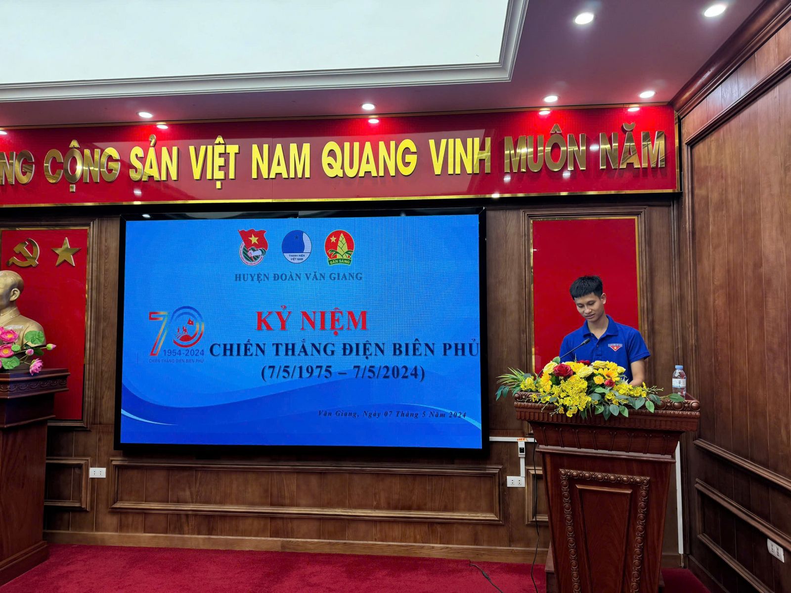 Huyện đoàn Văn Giang tổ chức hoạt động tuyên truyền kỷ niệm 70 năm Chiến thắng Điện Biên Phủ (07/5/1954-07/5/2024)