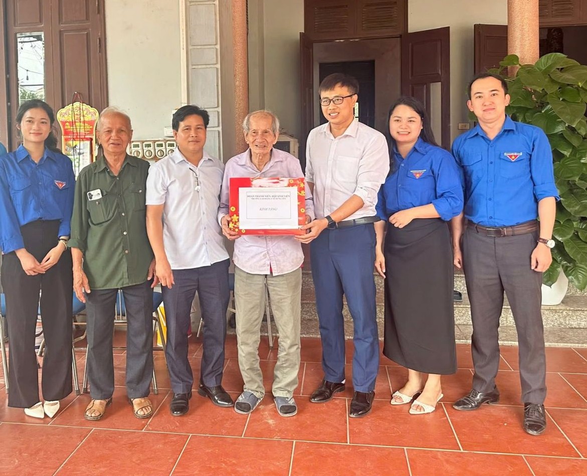 Đội hình Mùa hè xanh Trường Cao đẳng Y tế Hưng Yên