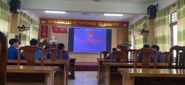 Hội nghi tuyên truyền phòng chống các tác hại của ma túy cho thanh thiêú nhi ở huyện Tiên Lữ