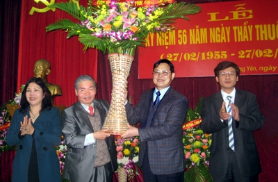 Ngành y tế Kỷ niệm ngày Thầy thuốc Việt Nam và triển khai nhiệm vụ năm 2011