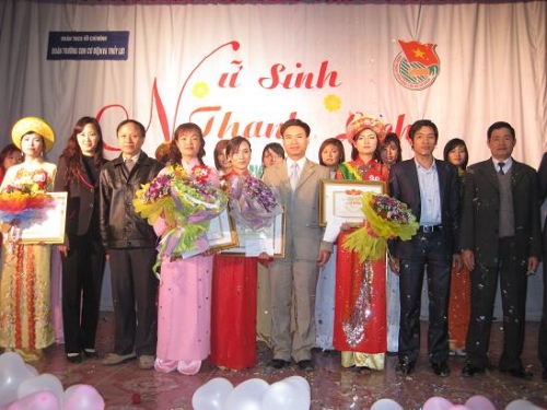 Đoàn trường Cao đẳng Nghề cơ điện và Thuỷ lợi tổ chức Hội thi Nữ sinh thanh lịch 2011