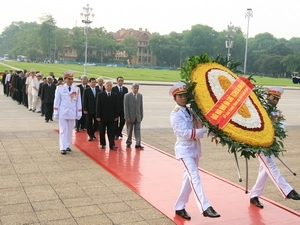 Lãnh đạo Đảng, Nhà nước vào Lăng viếng Chủ tịch Hồ Chí Minh