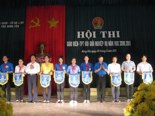 Tỉnh Đoàn - Sở giáo dục và đào tạo: Tổ chức Hội thi Giáo viên Tổng phụ trách Đội giỏi năm 2011