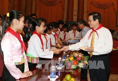 Chủ tịch nước Nguyễn Minh Triết: Hãy dành sự quan tâm nhiều hơn cho trẻ em có hoàn cảnh đặc biệt khó khăn