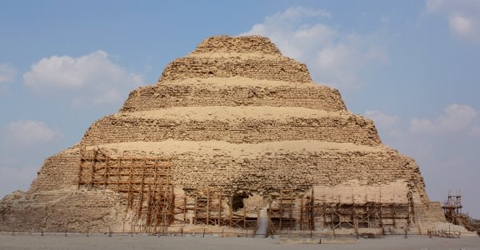 Túi khí cứu kim tự tháp lâu đời nhất Ai Cập