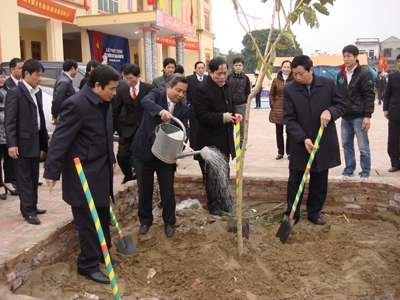 Hưng Yên: Phát động tết trồng cây “đời đời nhớ ơn Bác Hồ” năm 2012