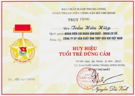 Truy tặng Huy hiệu “Tuổi trẻ dũng cảm” cho anh Trần Hữu Hiệp