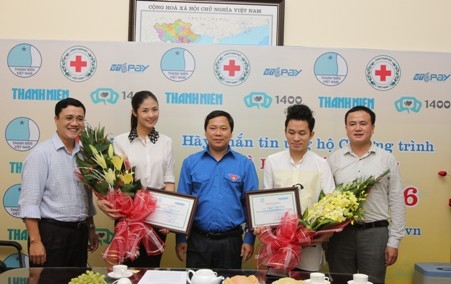 Hoa Hậu Việt Nam Ngọc Hân và Ca sỹ Tùng Dương làm đại sứ Chương trình Nhà bán trú cho em