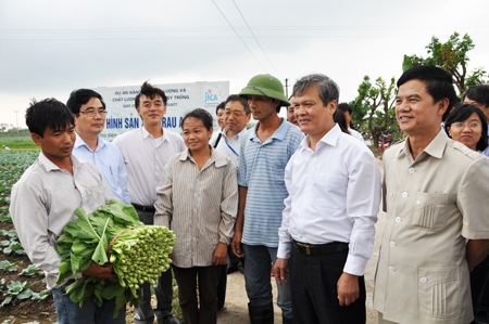 Bộ trưởng Bộ Nông nghiệp và PTNT Cao Đức Phát thăm và làm việc tại Hưng Yên