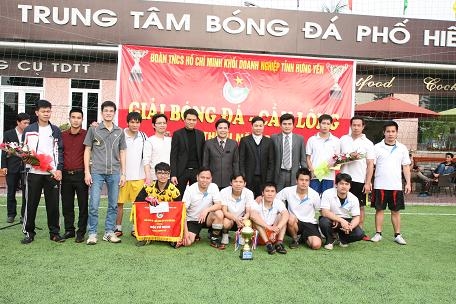 Đoàn khối doanh nghiệp tỉnh tổ chức giải bóng đá và cầu lông