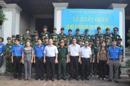 Tỉnh Đoàn – Bộ Chỉ huy quân sự tỉnh: Tổ chức Lễ xuất quân Lớp học kỳ quân đội năm 2014