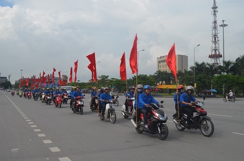 Ban Thường vụ tỉnh Đoàn hưởng ứng Tháng hành động cao điểm  về An toàn giao thông năm 2014