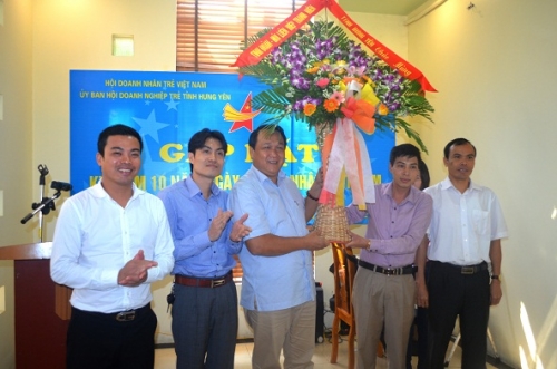 Hội Doanh nghiệp trẻ tỉnh: gặp mặt nhân kỷ niệm  10 năm ngày Doanh nhân Việt Nam