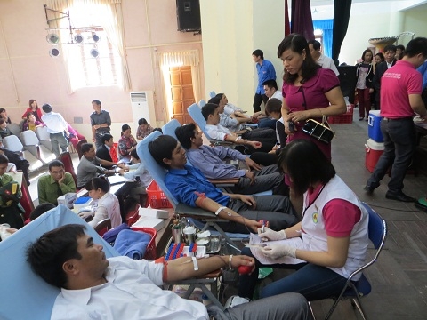 Huyện Đoàn Phù Cừ phối hợp tổ chức chương trình “Hiến máu tình nguyện năm 2014”