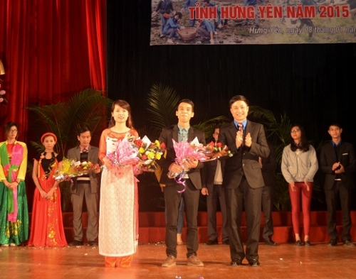 Ban Thường vụ Tỉnh Đoàn tổ chức Liên hoan tiếng hát HS - SV và biểu diễn aerobic tỉnh Hưng Yên năm học 2014 - 2015