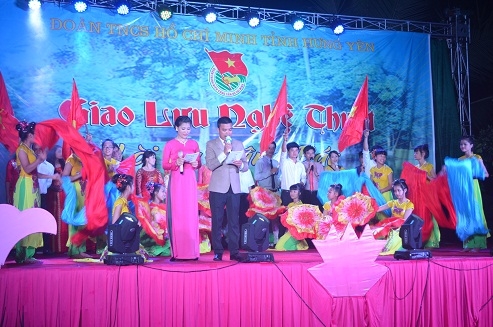 Ban Thường vụ tỉnh Đoàn tổ chức chương trình Giao lưu nghệ thuật  “Lời ca dâng Bác” chào mừng sinh nhật Chủ tịch Hồ Chí Minh