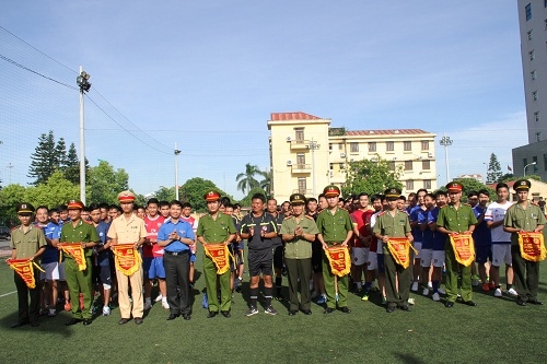 Đoàn thanh niên Công an tỉnh tổ chức Giải bóng đá thanh niên