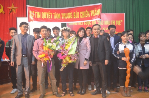 Đoàn trường THPT Chuyên Hưng Yên tổ chức Chung kết Cuộc thi “Sắc màu trí tuệ”