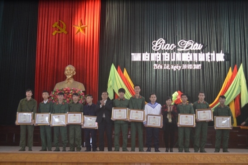 Thanh niên huyện Tiên Lữ  với nhiệm vụ bảo vệ tổ quốc