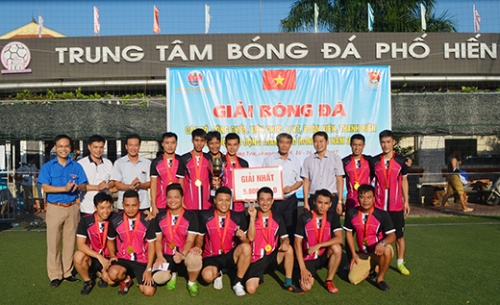 Thành đoàn tổ chức giải bóng đá thanh niên mở rộng năm 2017