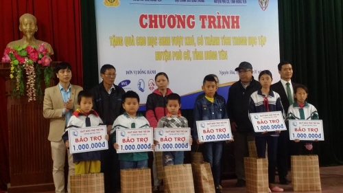 Chương trình tình nguyện “tri ân cách mạng - xuân 2018” tại xã Nguyên Hòa, huyện Phù Cừ
