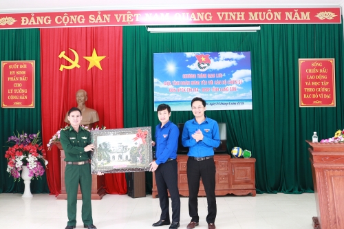 Tỉnh đoàn Hưng Yên tổ chức thăm, giao lưu với cán bộ, chiến sĩ  Đồn Biên phòng cửa khẩu Chi Ma - Bộ đội Biên phòng tỉnh Lạng Sơn