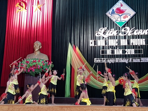 Huyện đoàn Tiên Lữ tổ chức Liên hoan ca múa nhạc Hoa phượng đỏ hè  năm 2018