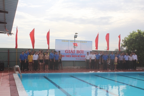 Phù Cừ tổ chức Giải bơi thanh thiếu niên hè năm 2018