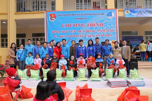 Tỉnh đoàn Hưng Yên – Hội Liên hiệp thanh niên Việt Nam tỉnh tổ chức chương trình tình nguyện mùa đông 2018 và xuân tình nguyện 2019